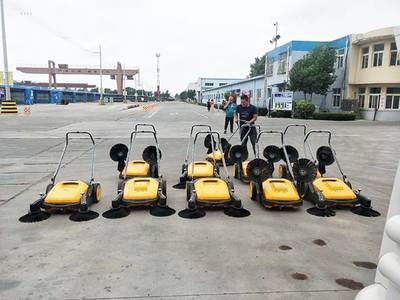 某物資儲(chǔ)備部門(mén)采購(gòu)合美無(wú)動(dòng)力掃地車(chē)，提升地面清潔效率